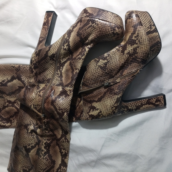 Worthington Brown Snakeskin Heeled Boots - Picture 1 of 8